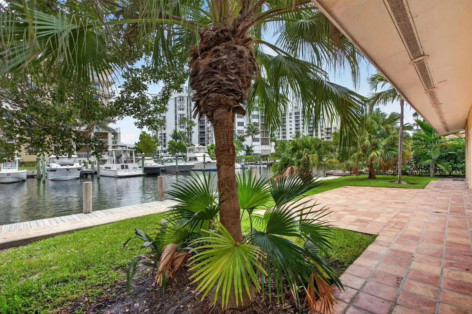 1390 E Terra Mar Drive, Pompano Beach FL 33062 photo 5