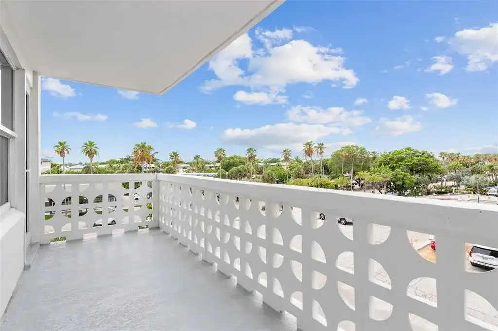 4010 Galt Ocean Drive Apt 312, Fort Lauderdale FL 33308