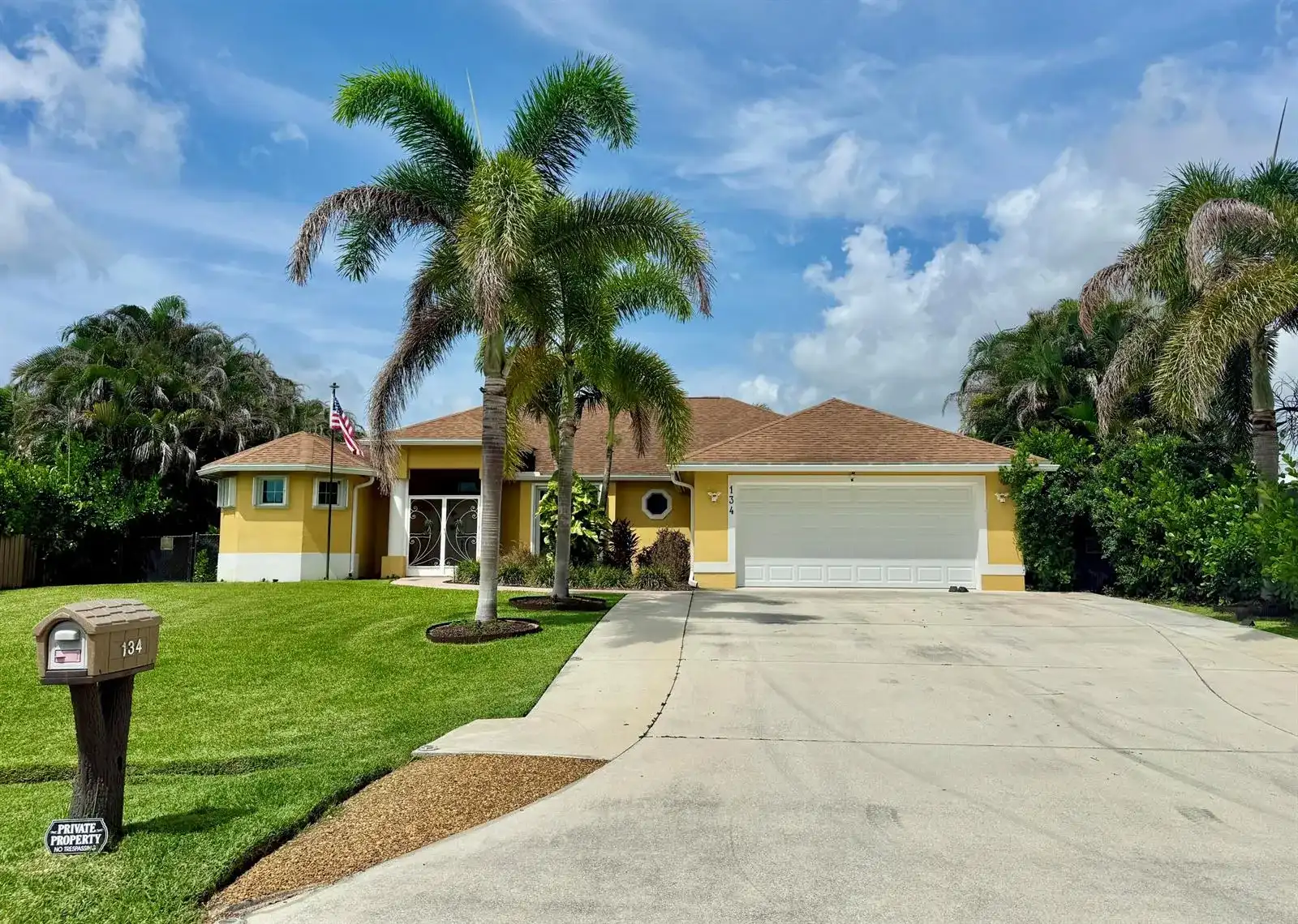 134 SW PILSNER Circle, Port St. Lucie FL 34953