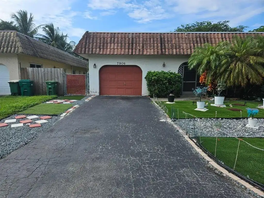7904 NW 70th Court # 1, Tamarac FL 33321