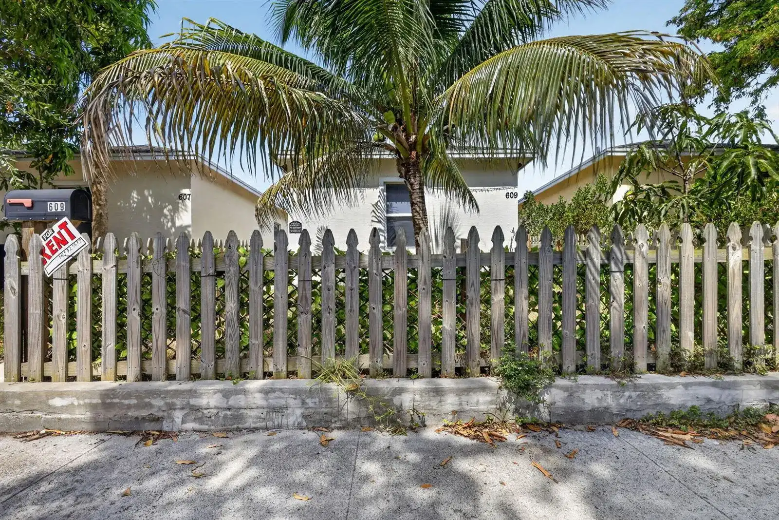 609 N F Street N, Lake Worth FL 33460