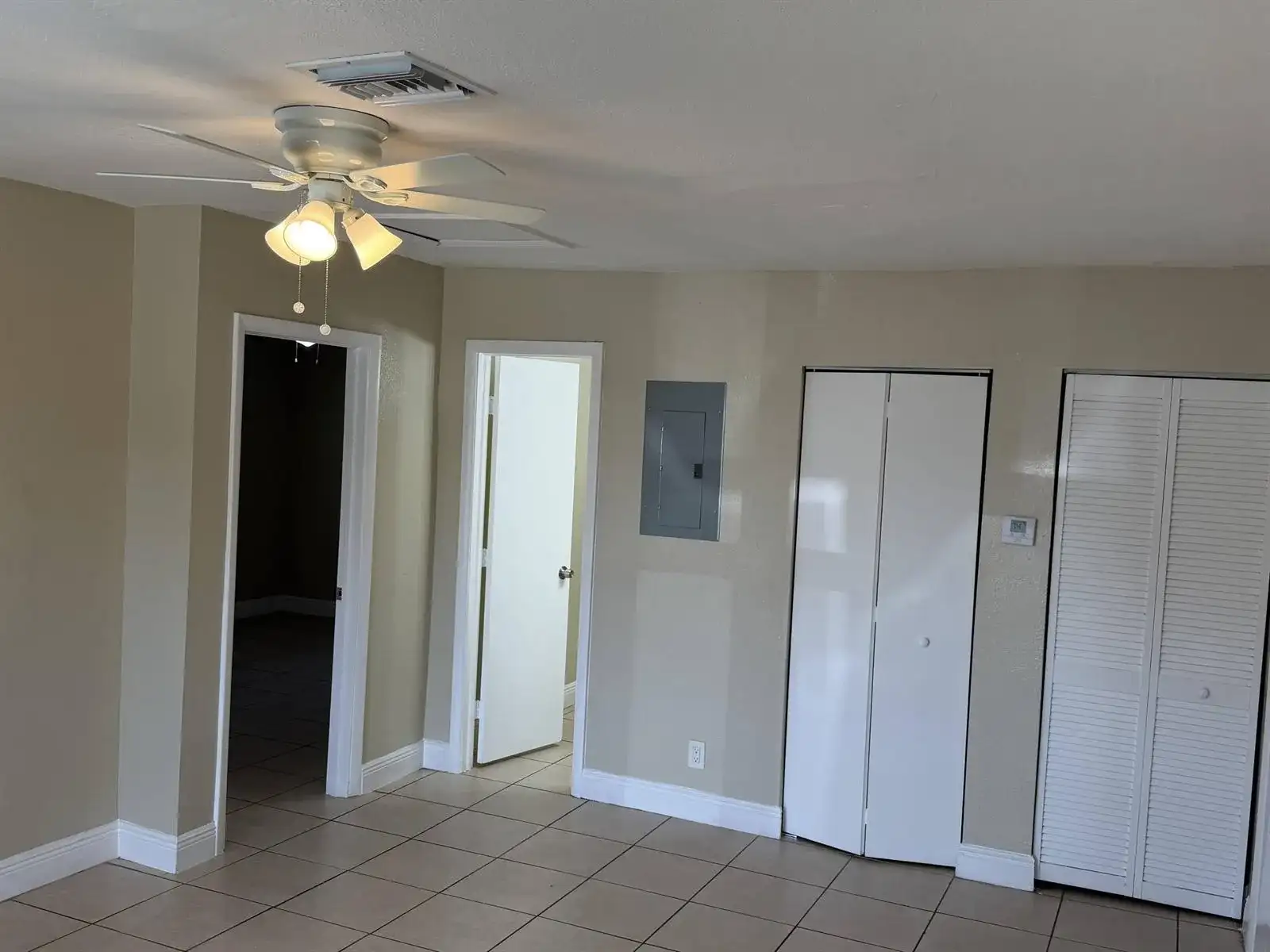 1135 NW 7th Avenue # 1, Fort Lauderdale FL 33311 photo 3