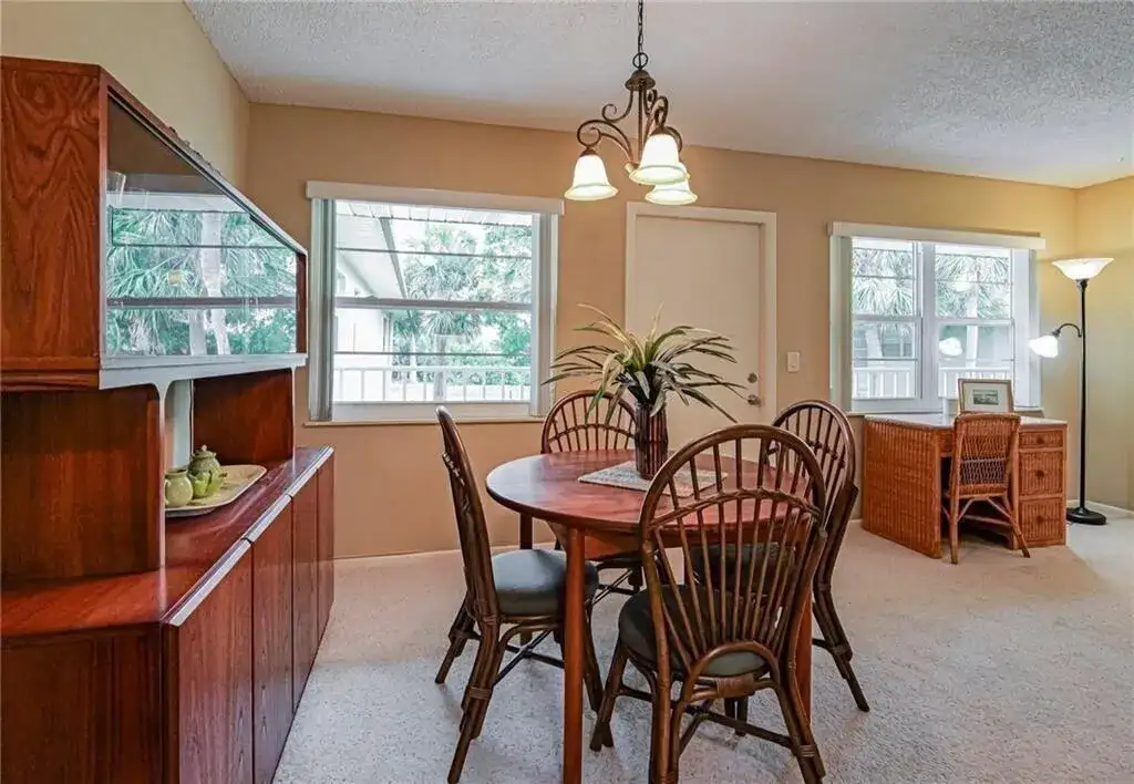 35 VISTA GARDENS Trail # 205, Vero Beach FL 32962 photo 5