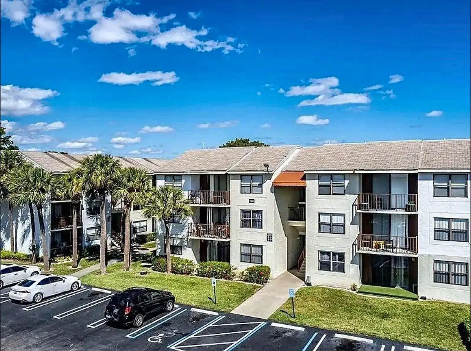 708 EXECUTIVE CENTER Drive # 12, West Palm Beach FL 33401