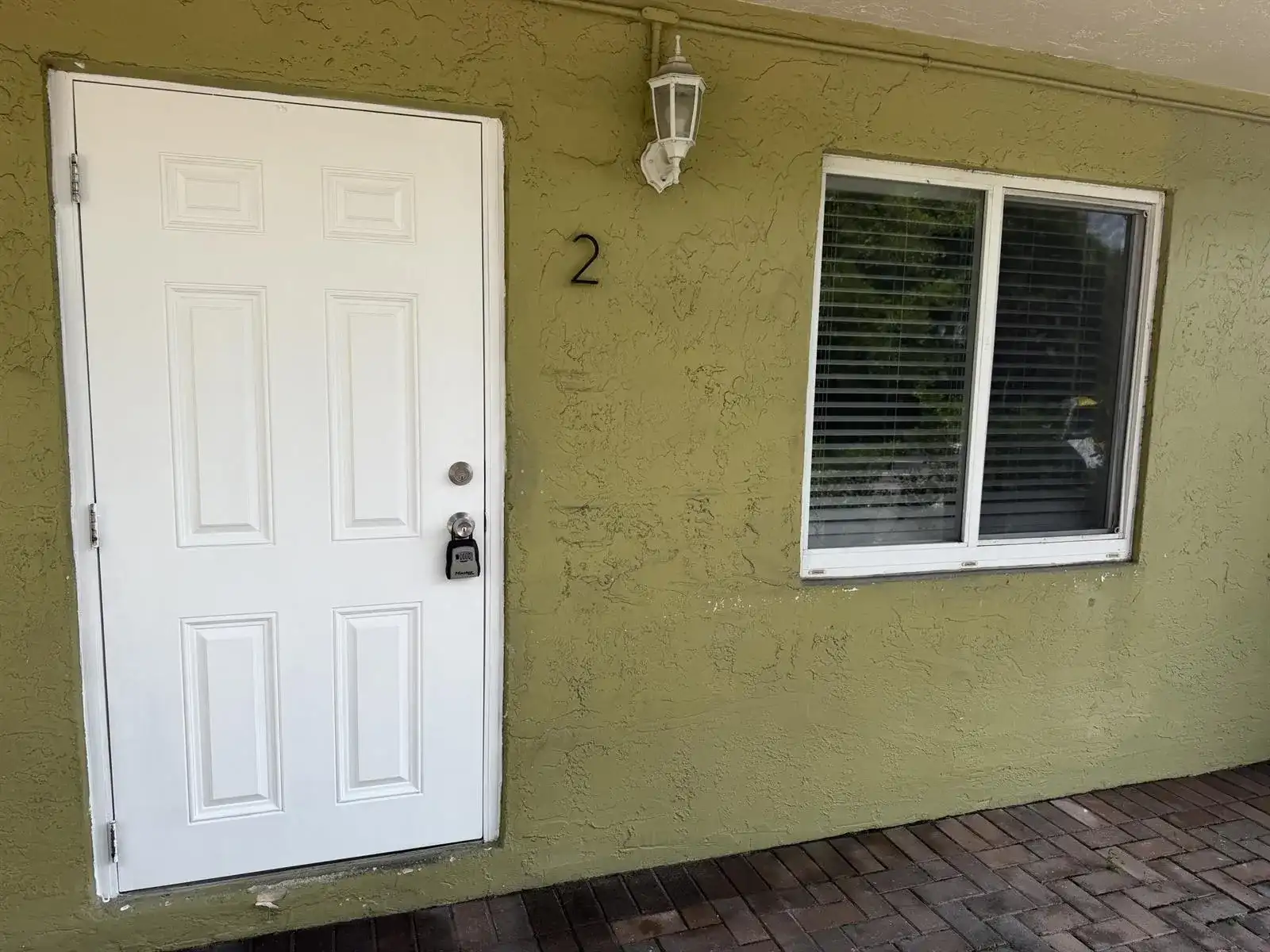 1151 NE 16th Court # 2, Fort Lauderdale FL 33305