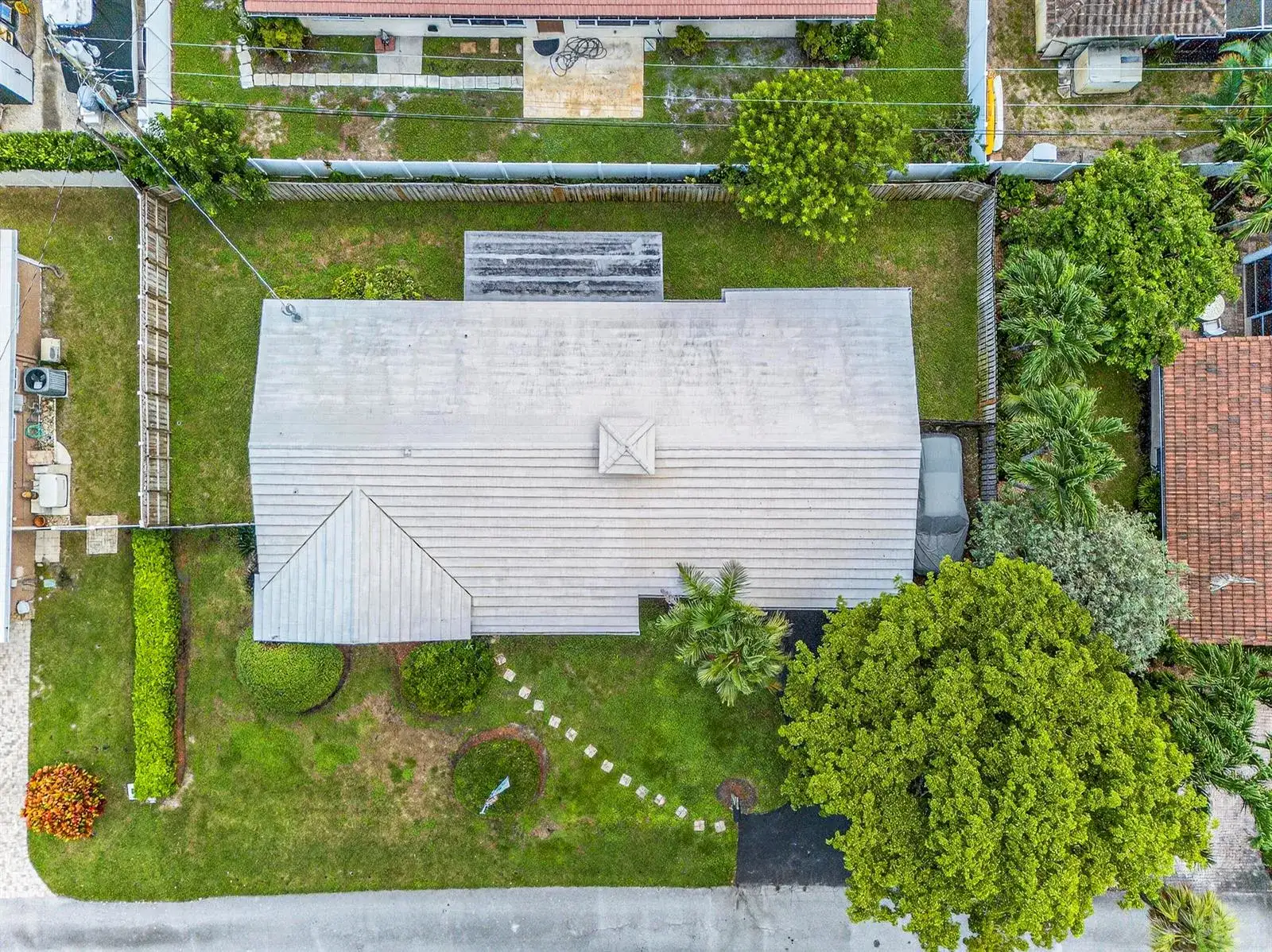 2750 SE 3rd Street, Pompano Beach FL 33062 photo 2
