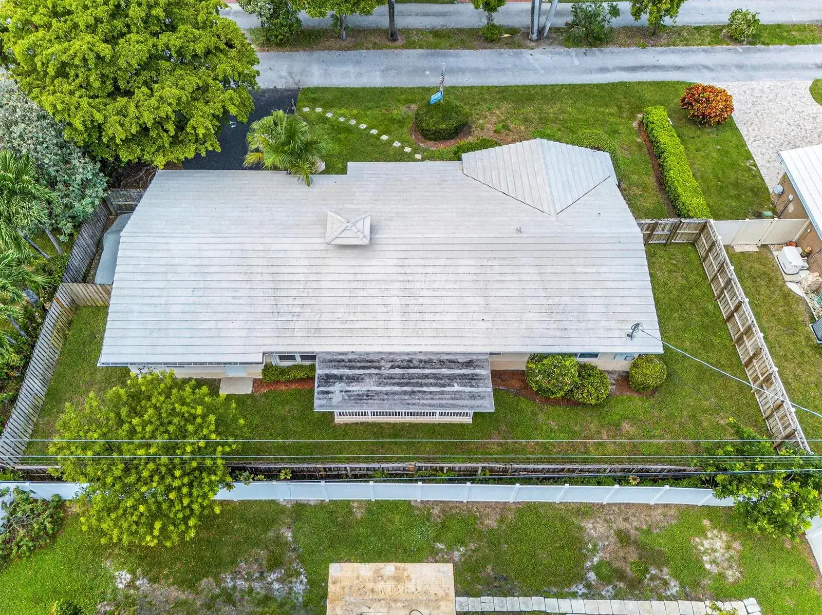 2750 SE 3rd Street, Pompano Beach FL 33062 photo 3