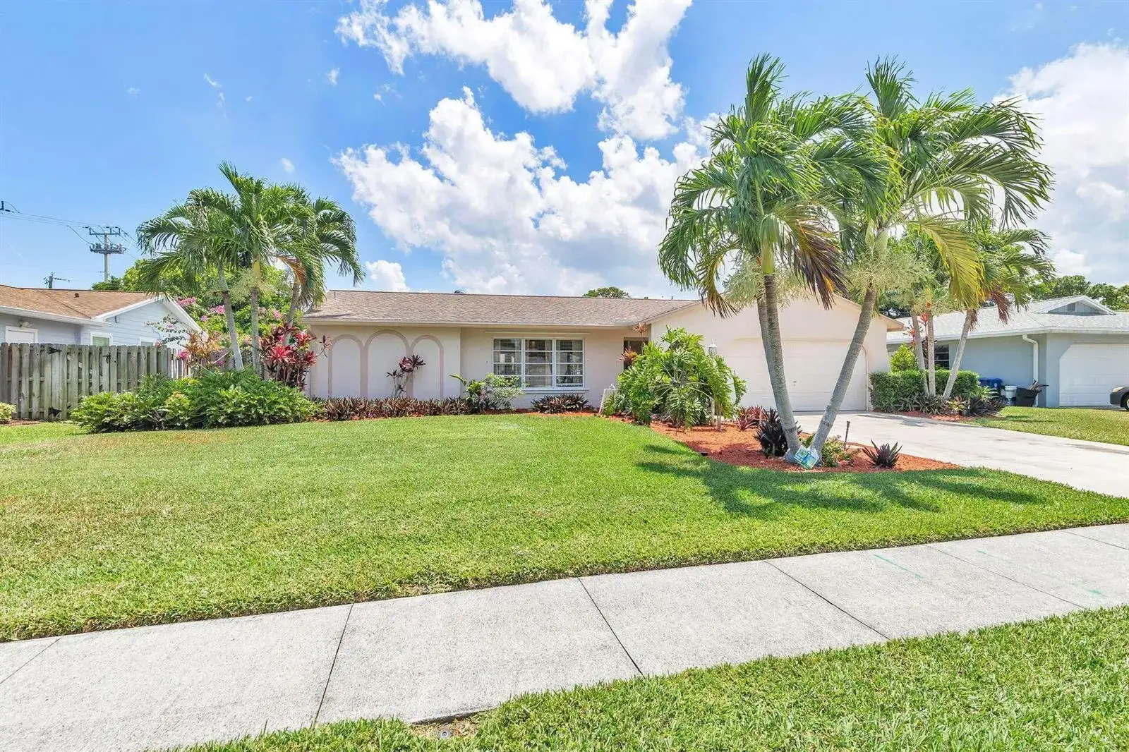 502 OAK Terrace, Jupiter FL 33458 photo 2