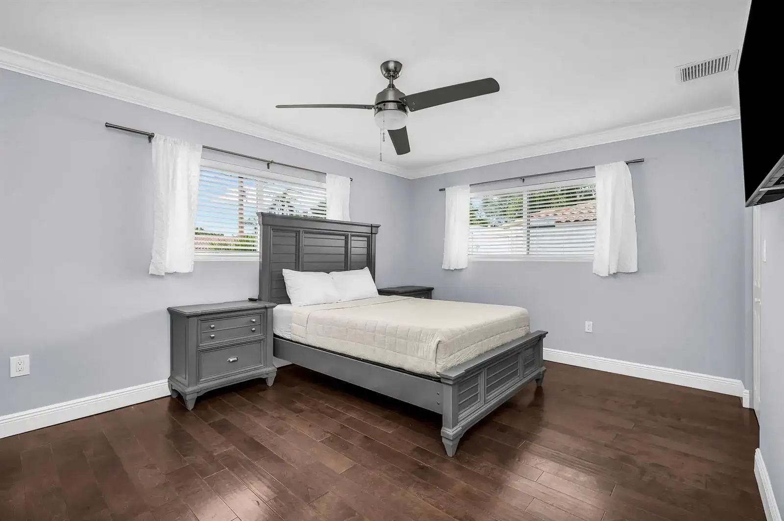 249 SE 3RD Avenue, Pompano Beach FL 33060 photo 2