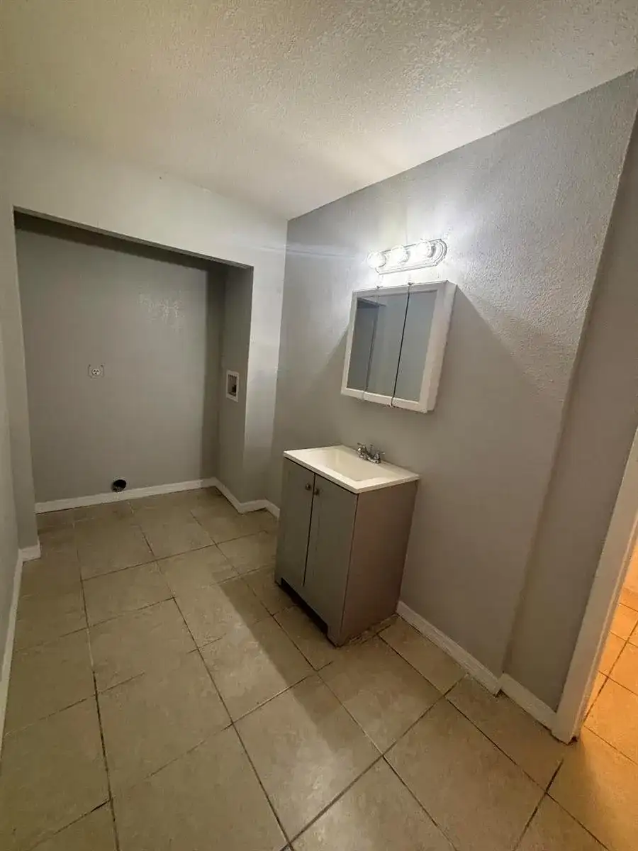 3208 LOUISIANA Avenue, Fort Pierce FL 34947 photo 4