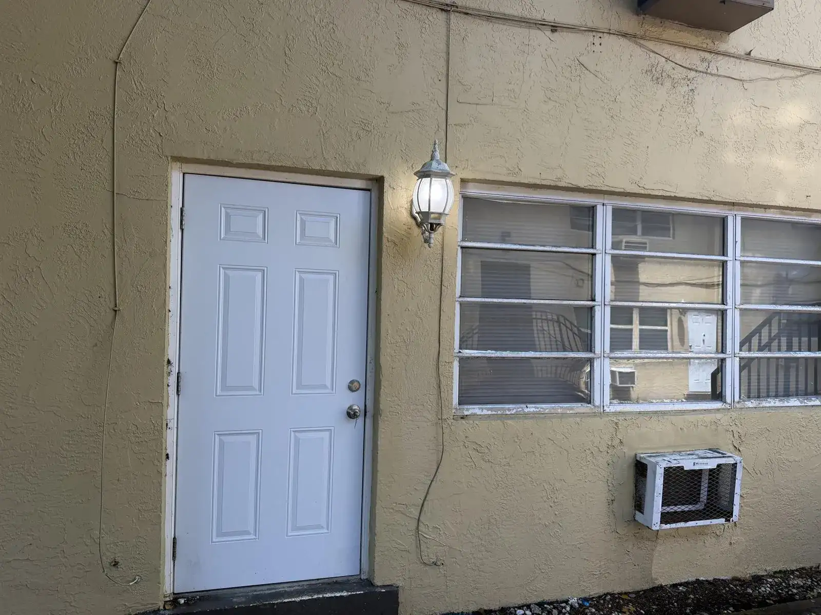 1004 NW 2nd Street # 2, Fort Lauderdale FL 33311 photo 2