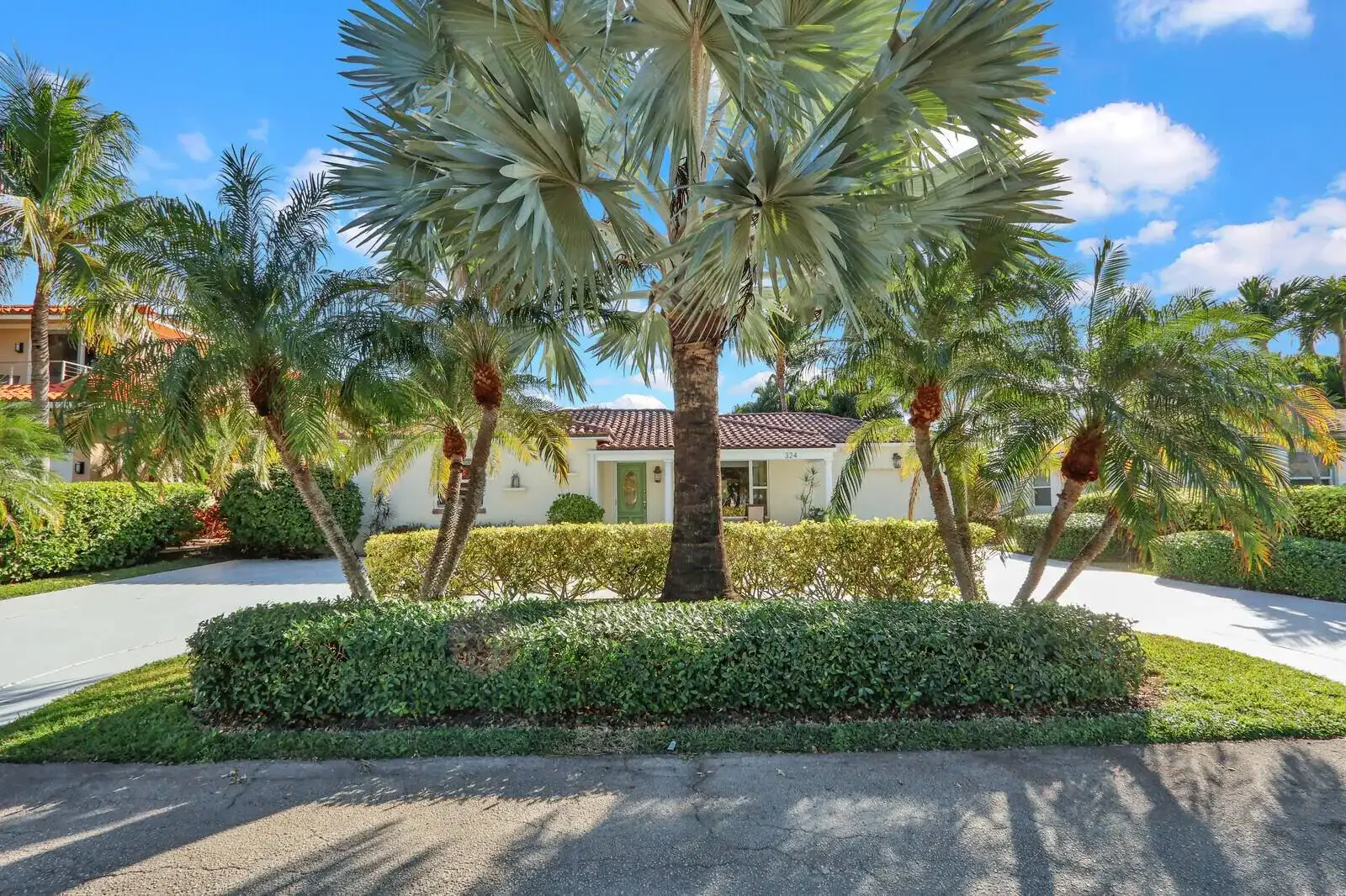 324 BLOSSOM Lane, West Palm Beach FL 33404