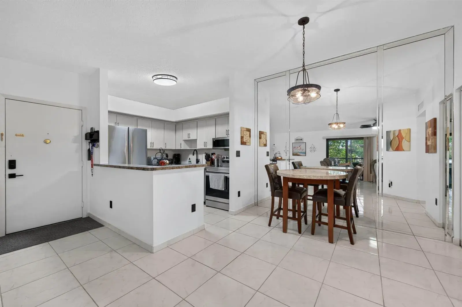 9474 S BELFORT Circle # 206, Tamarac FL 33321