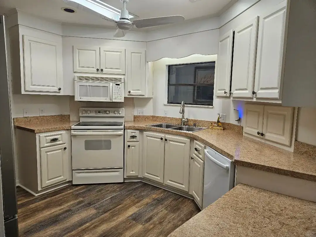 7680 SE Shenandoah Drive, Hobe Sound FL 33455 photo 3