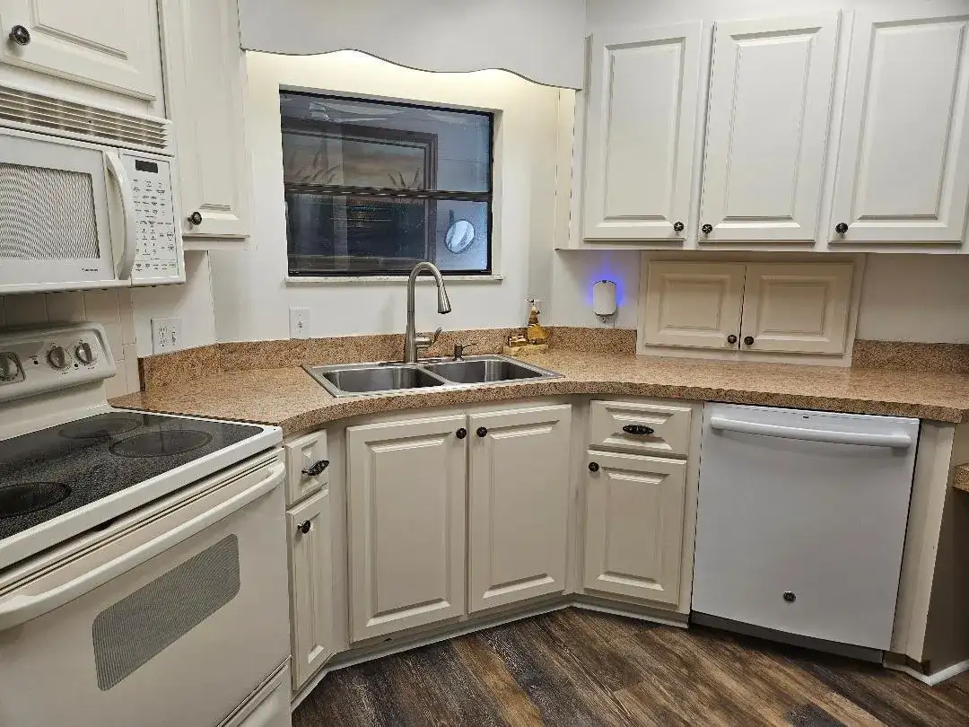 7680 SE Shenandoah Drive, Hobe Sound FL 33455 photo 4