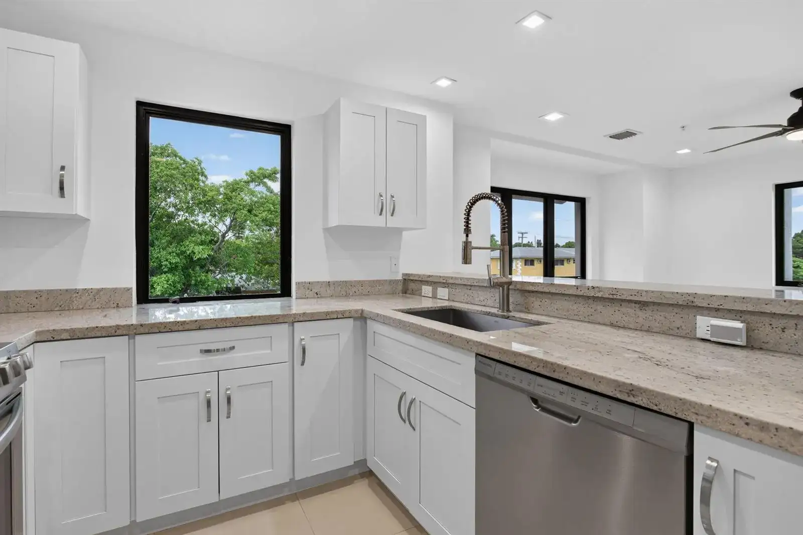 444 NW 41ST Street, Oakland Park FL 33309 photo 3
