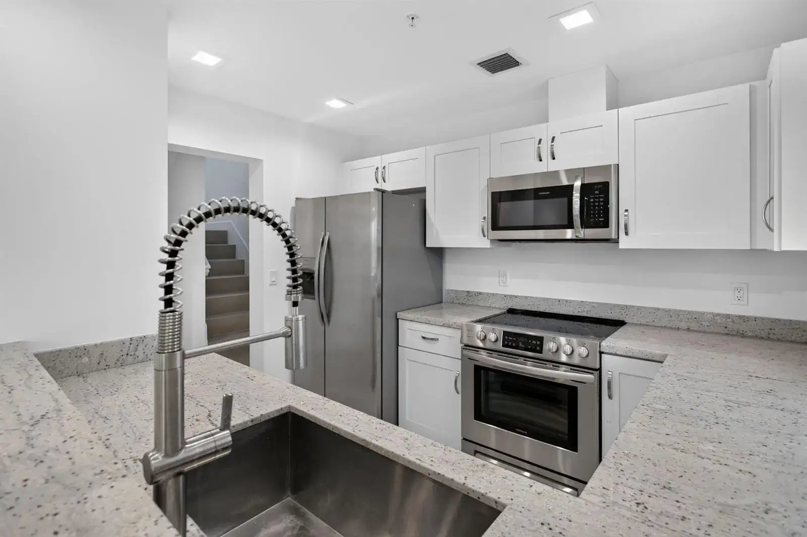 444 NW 41ST Street, Oakland Park FL 33309 photo 5