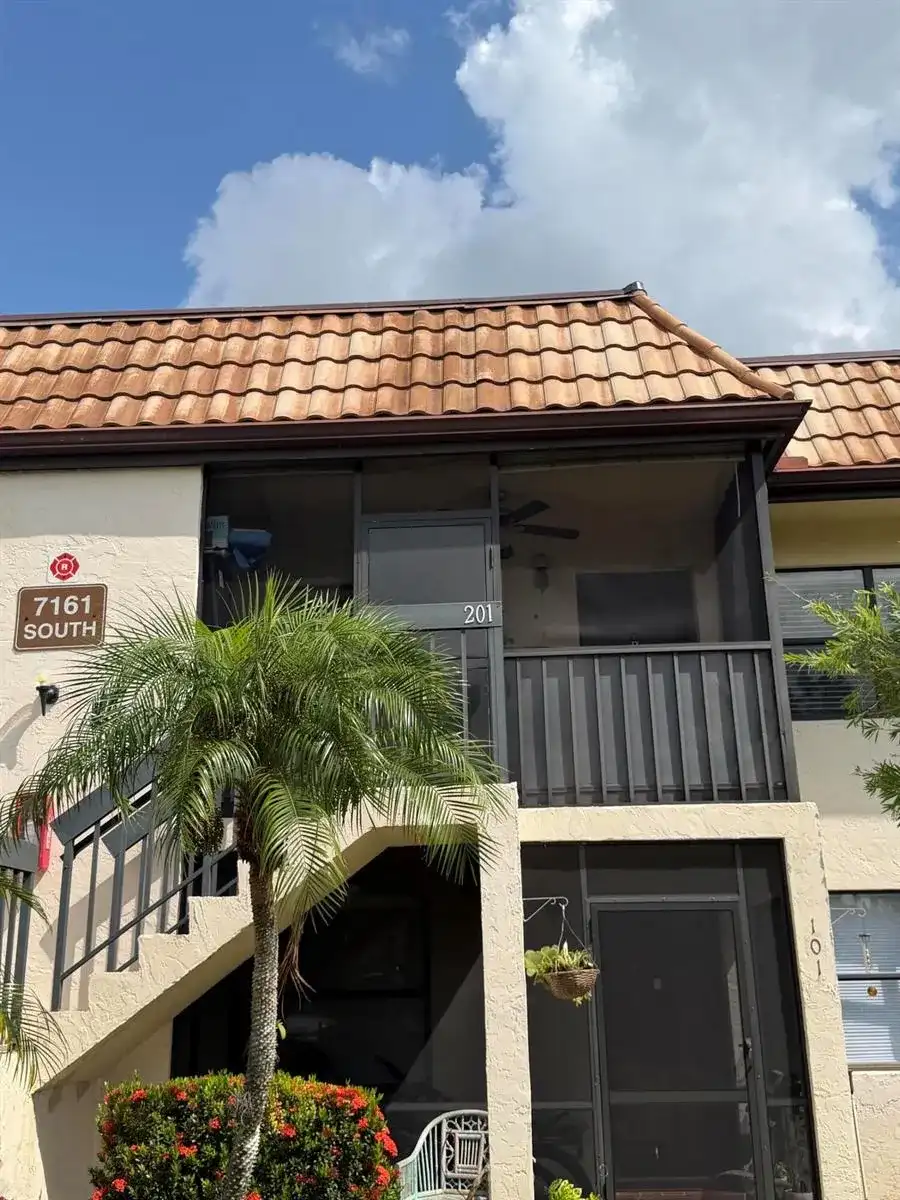 7161 Golf Colony Court # 201, Lake Worth FL 33467