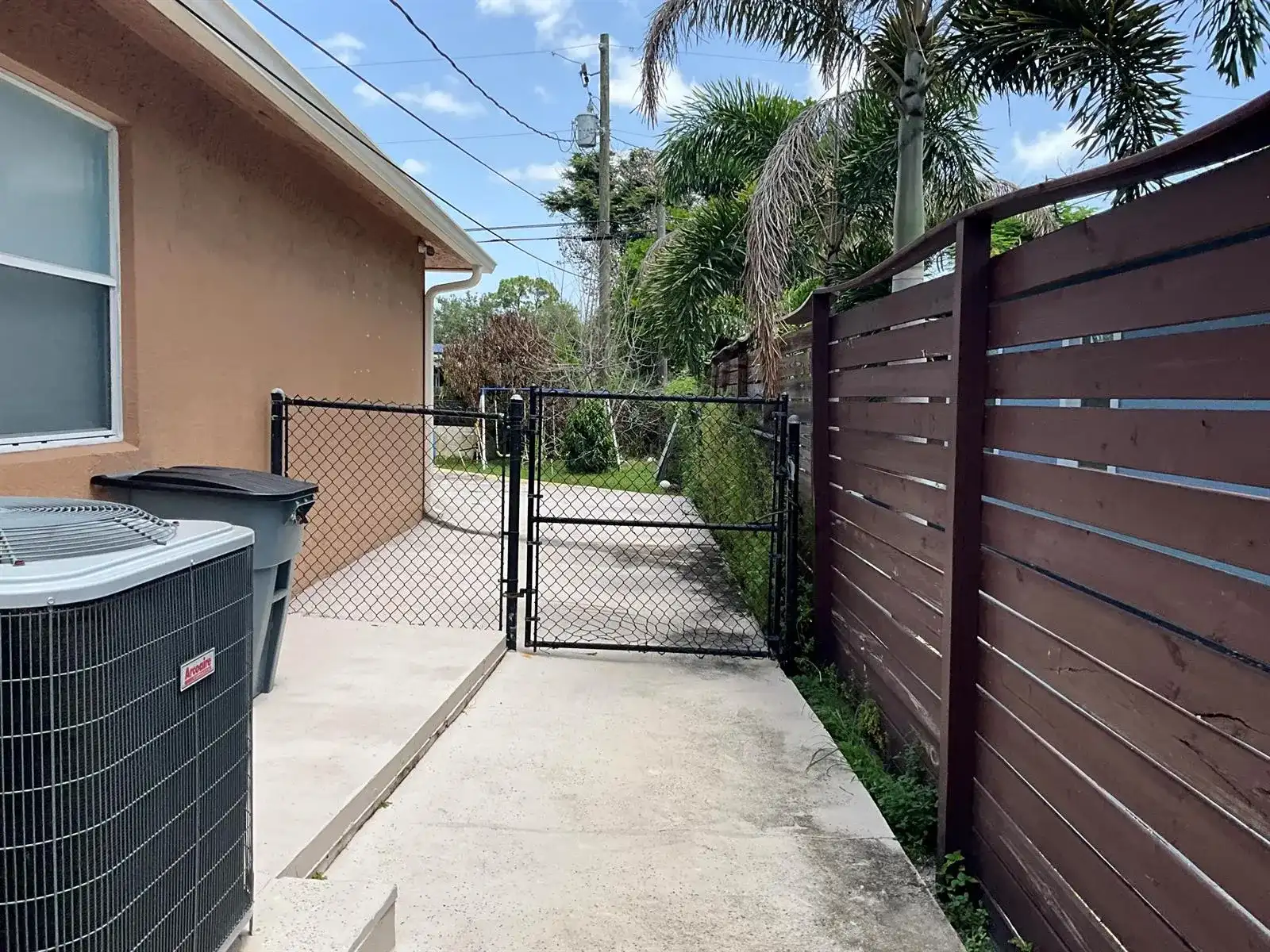 315 SW Dwight Avenue, Port St. Lucie FL 34983