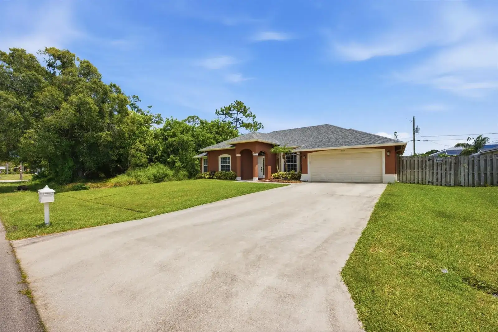 1526 SW MULLINAX Avenue, Port St. Lucie FL 34953 photo 2