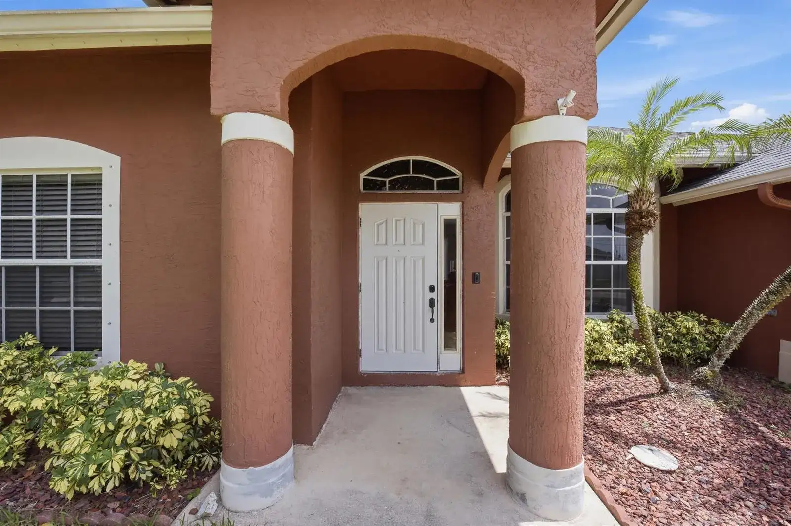 1526 SW MULLINAX Avenue, Port St. Lucie FL 34953 photo 3