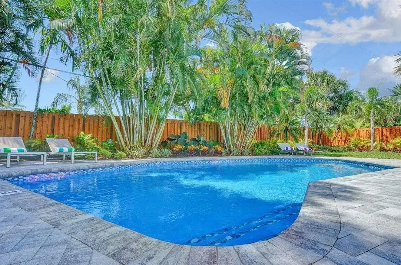 2516 NE 12TH Street # 2, Fort Lauderdale FL 33304