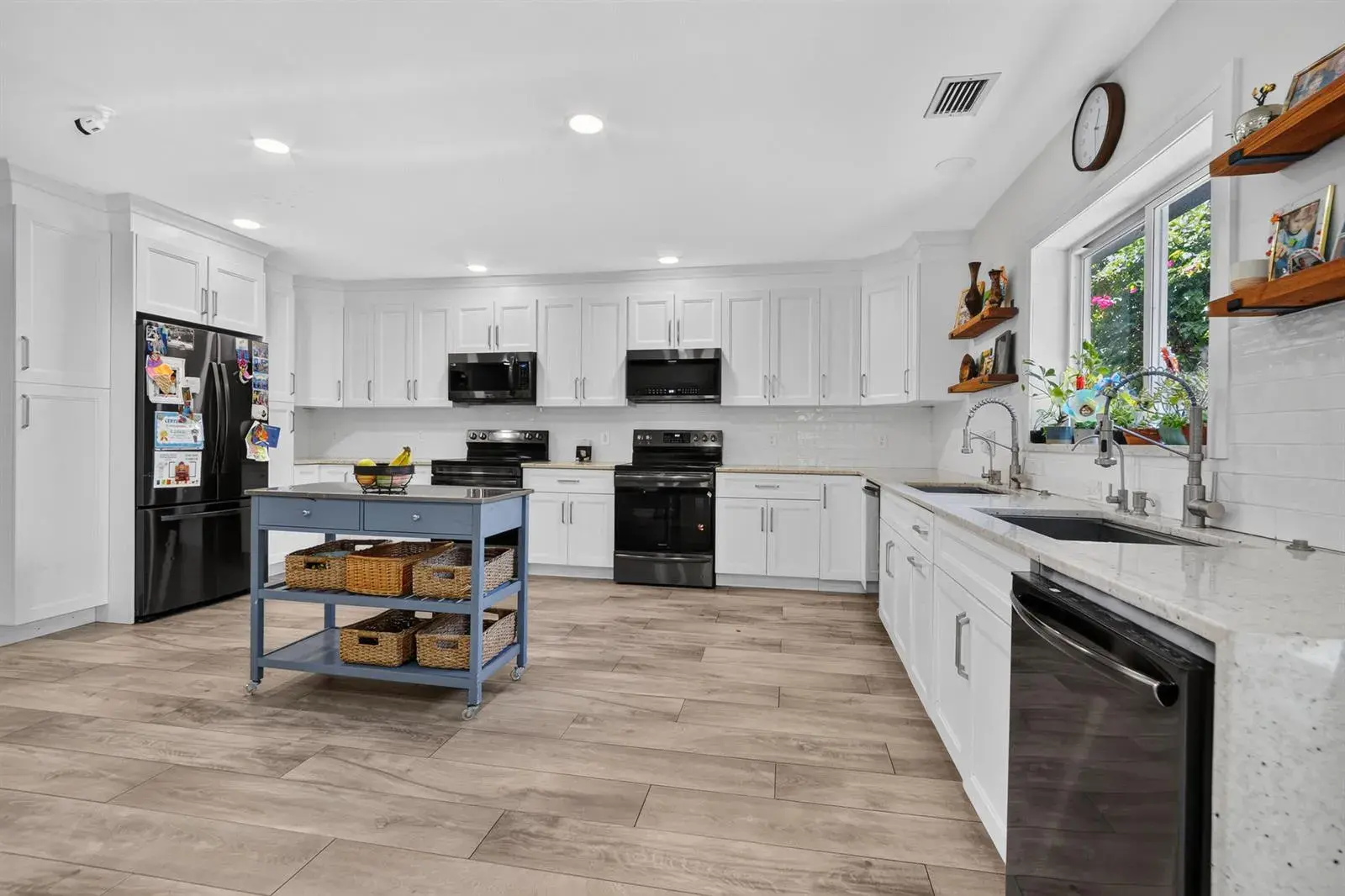 9404 NW 37TH Court, Coral Springs FL 33065