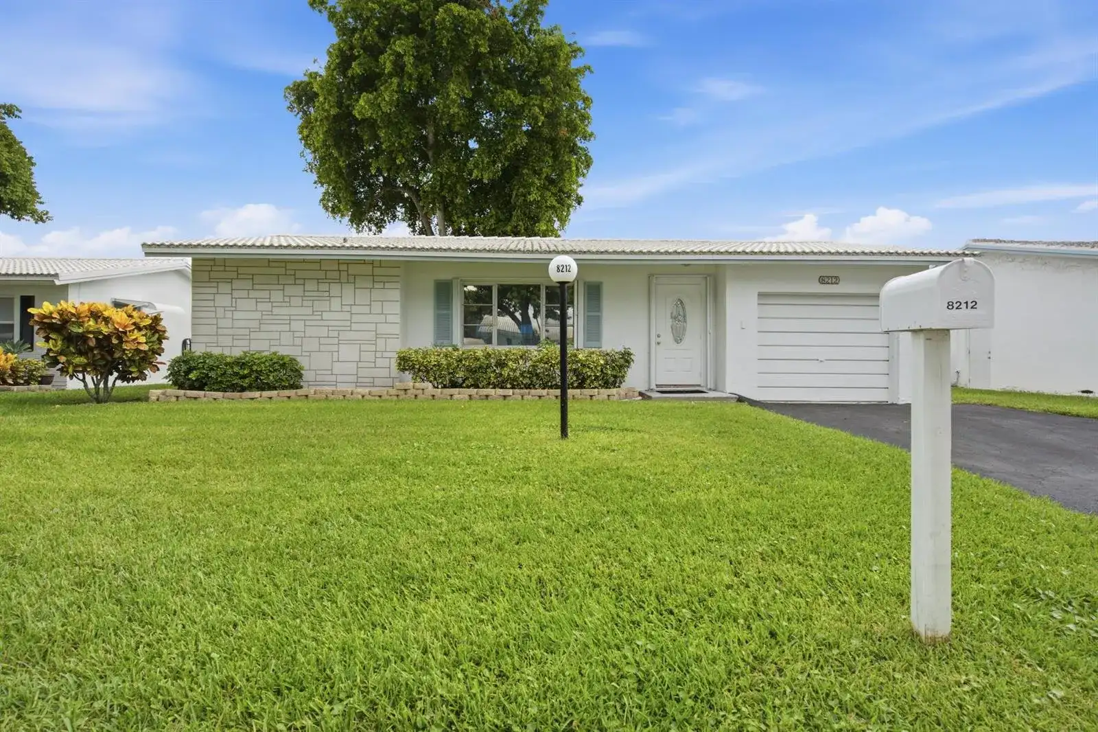 8212 NW 12th Court, Plantation FL 33322 photo 2