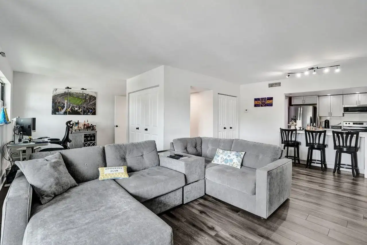 1000 RIVER REACH Drive # 321, Fort Lauderdale FL 33315 photo 3