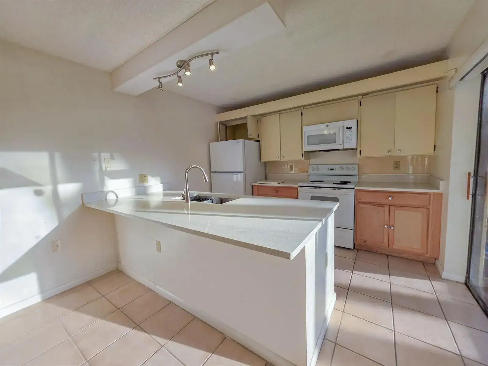 832 BLUE RIDGE Circle, West Palm Beach FL 33409 photo 3