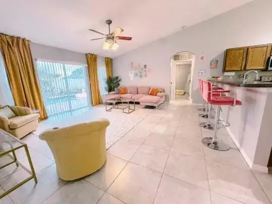 302 NE Greenbrier Avenue, Port St. Lucie FL 34983 photo 3