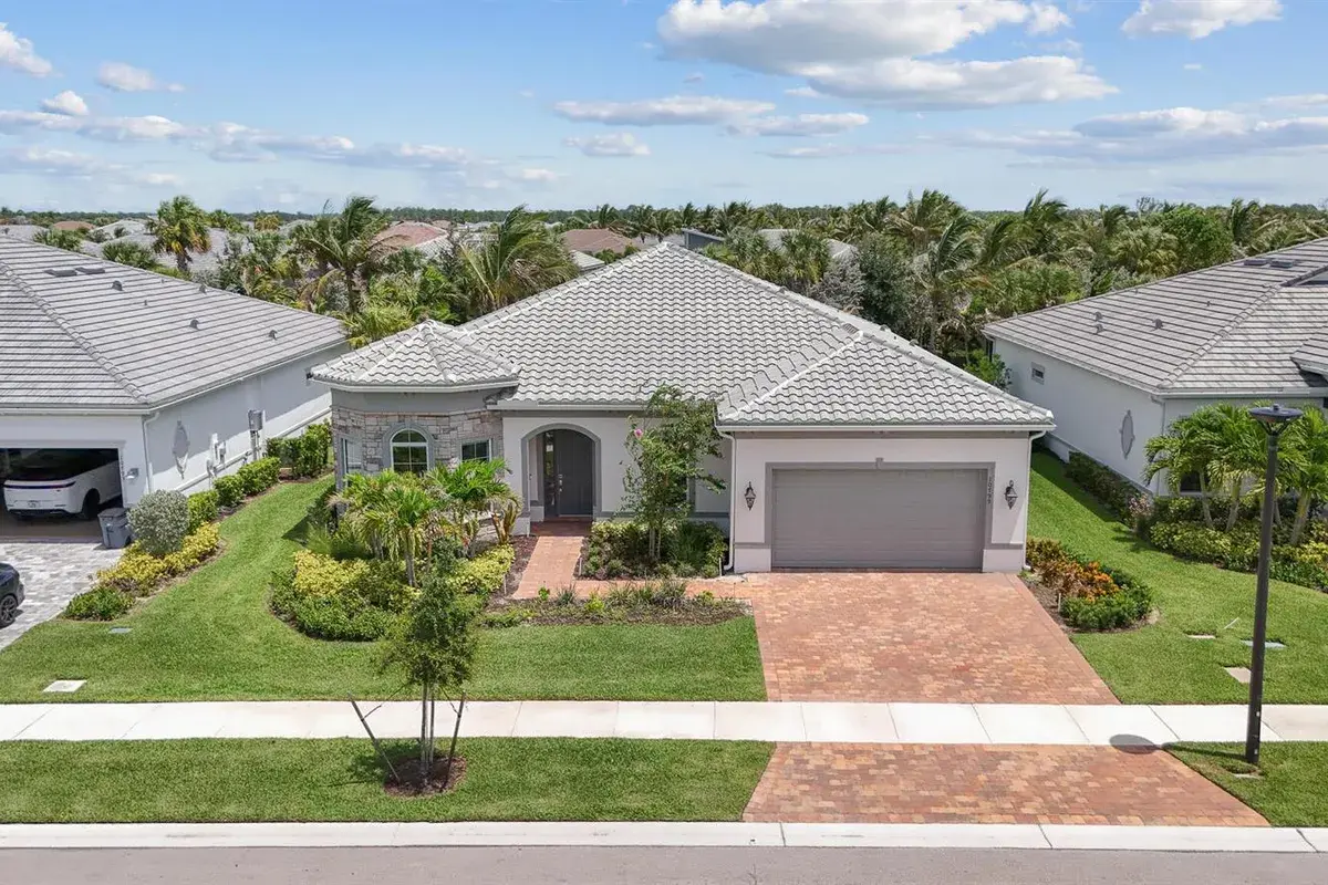 10799 STELLAR Circle, Palm Beach Gardens FL 33412