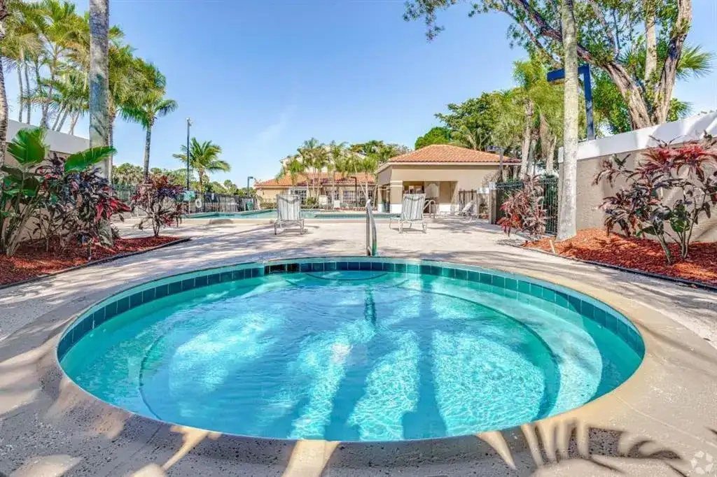 1068 N BENOIST FARMS Road # 302, West Palm Beach FL 33411 photo 3
