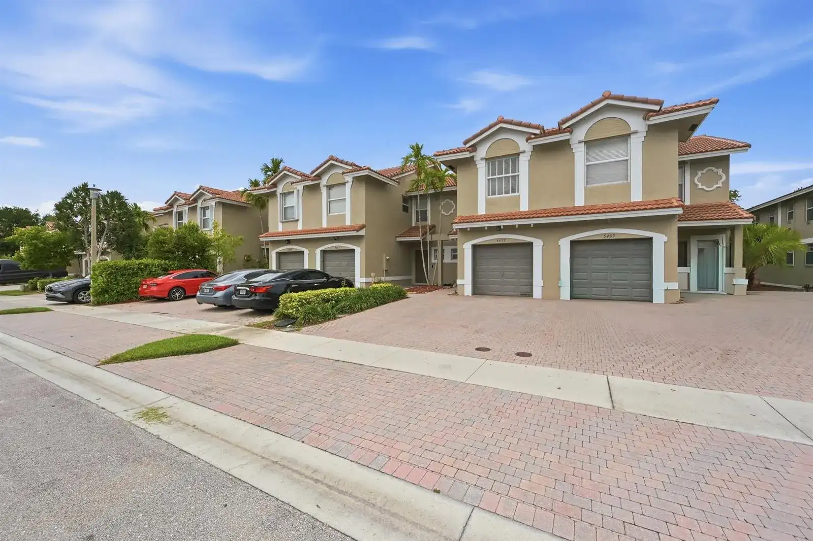 5477 NW 90th Terrace, Sunrise FL 33351 photo 2