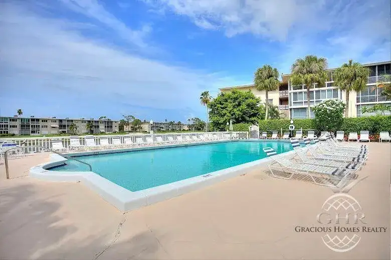 2566 S Garden Drive S # 202, Lake Worth FL 33461 photo 2
