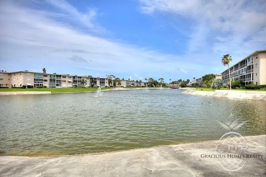 2566 S Garden Drive S # 202, Lake Worth FL 33461 photo 3