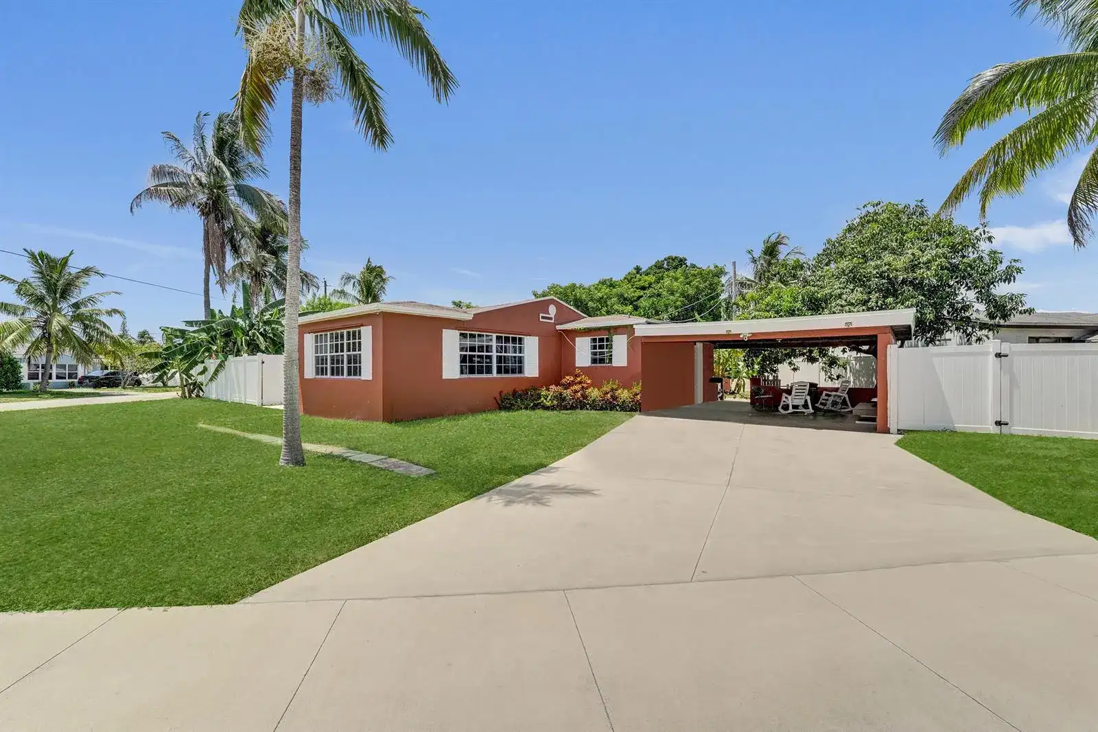 1302 S 23RD Avenue, Hollywood FL 33020 photo 2