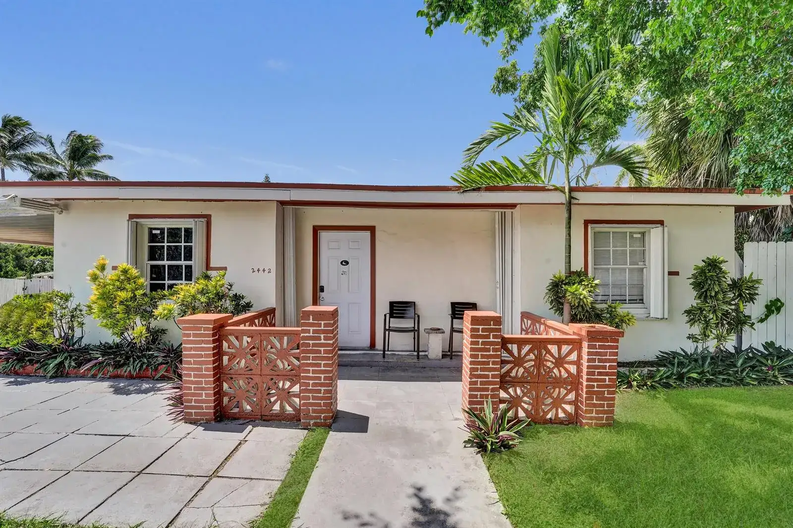2442 FUNSTON Street, Hollywood FL 33020 photo 4