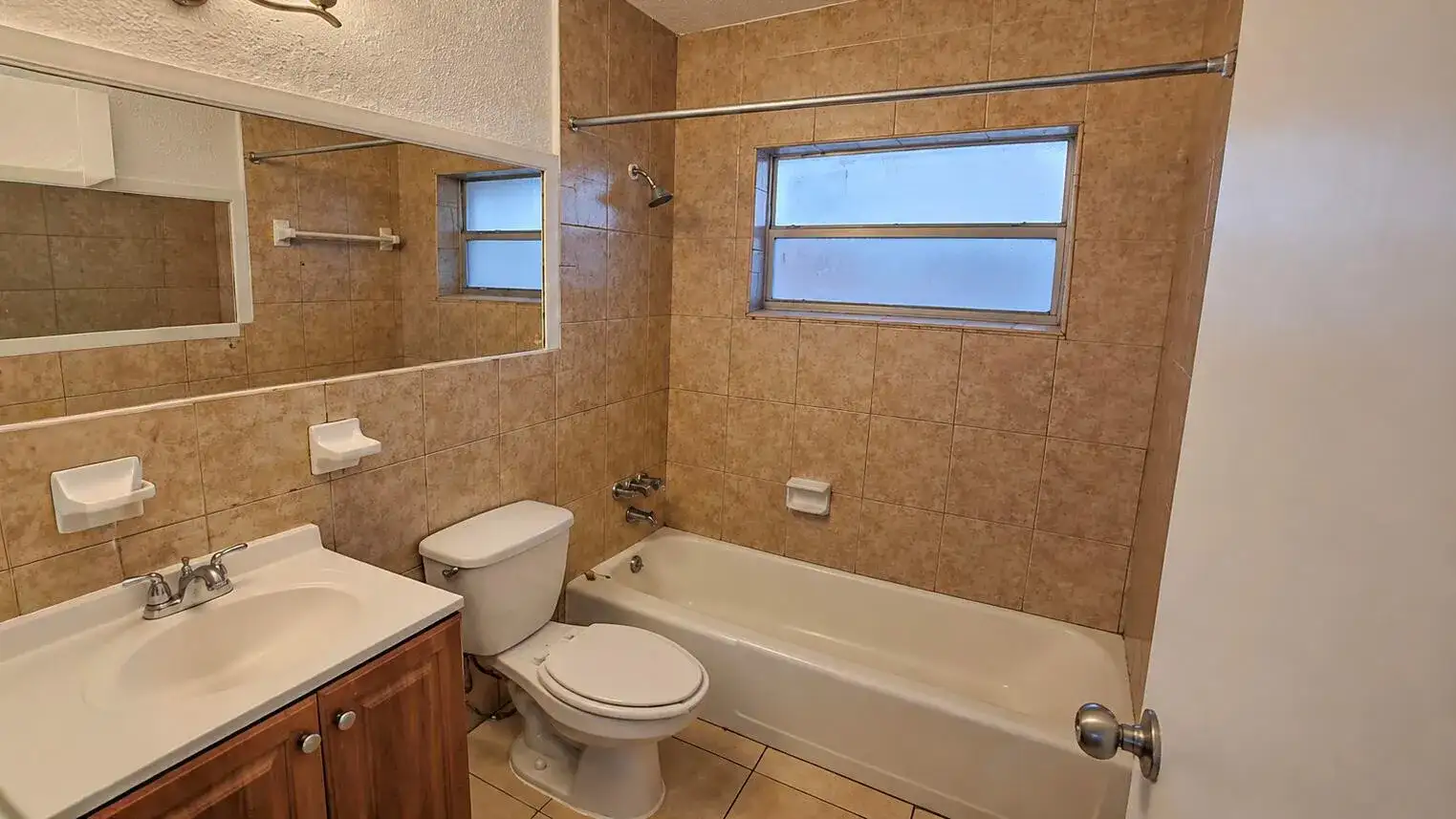 3970 NW 31ST Terrace # 1, Lauderdale Lakes FL 33309 photo 4