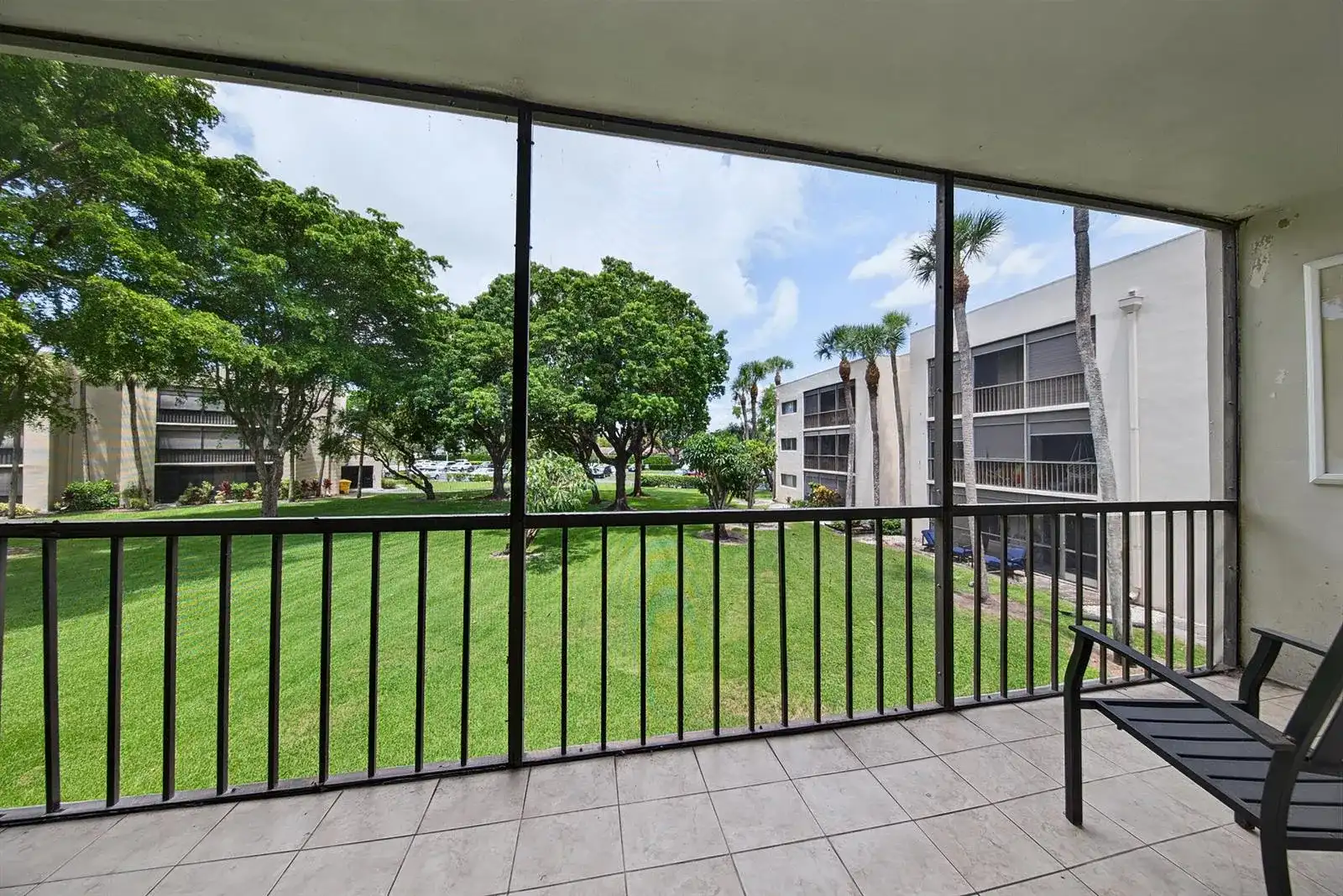5190 LAS VERDES Circle # 214, Delray Beach FL 33484