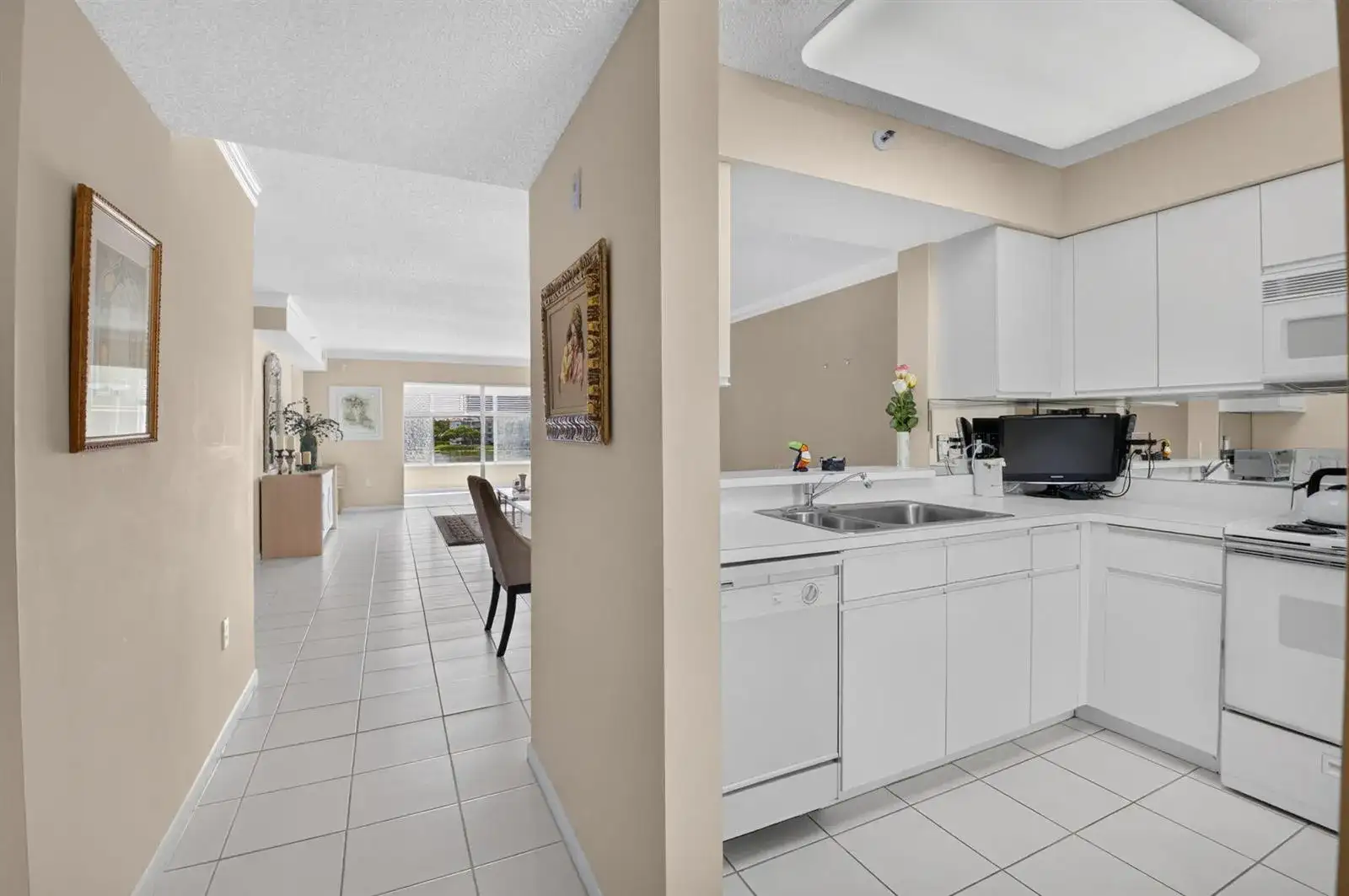14096 HUNTINGTON POINTE Drive # 309, Delray Beach FL 33484 photo 3