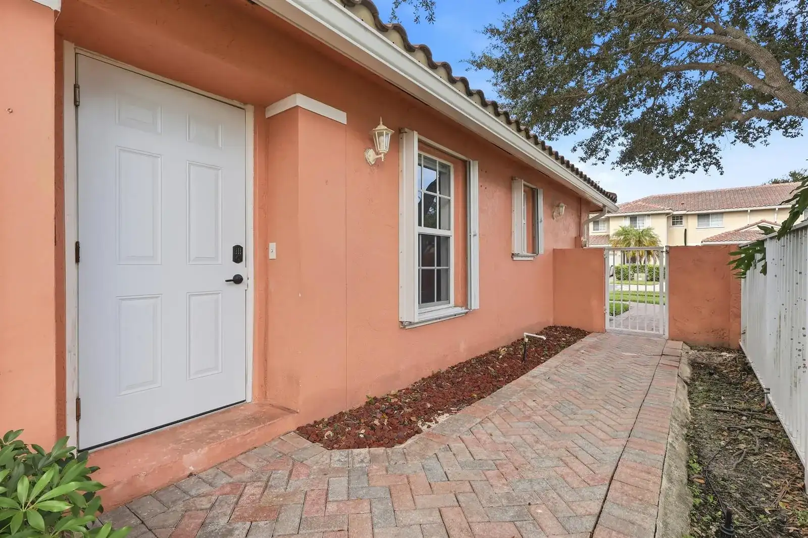 3990 NW 91ST Terrace, Sunrise FL 33351 photo 5