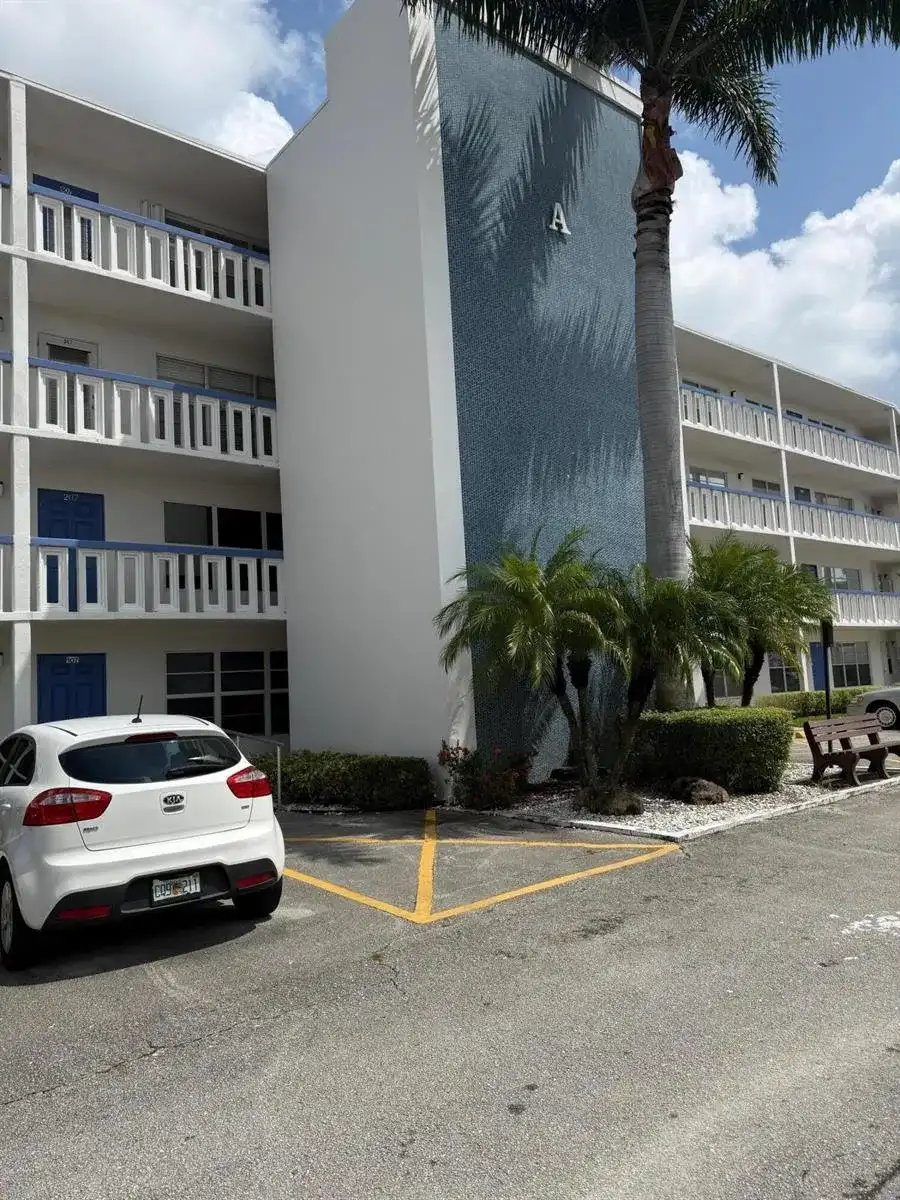 407 GREENBRIER A, West Palm Beach FL 33417