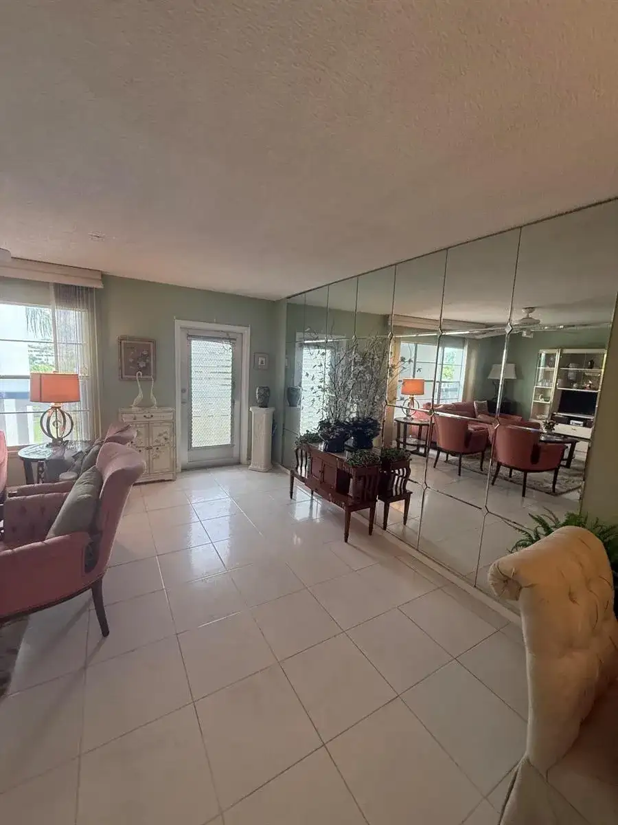407 GREENBRIER A, West Palm Beach FL 33417 photo 3