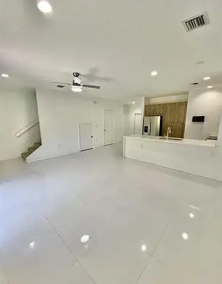 1060 CRYSTAL Way # 103, Delray Beach FL 33444 photo 2