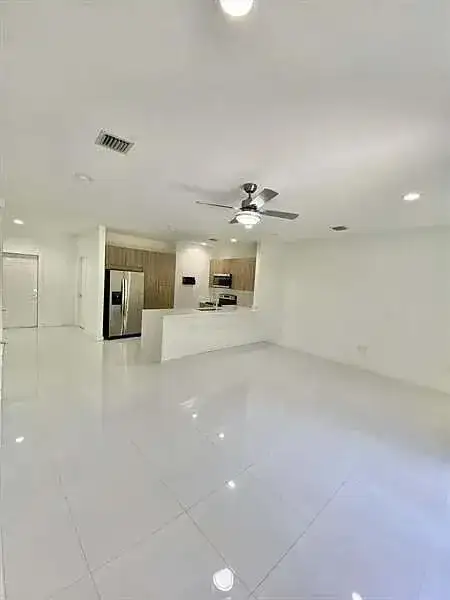 1060 CRYSTAL Way # 103, Delray Beach FL 33444 photo 4