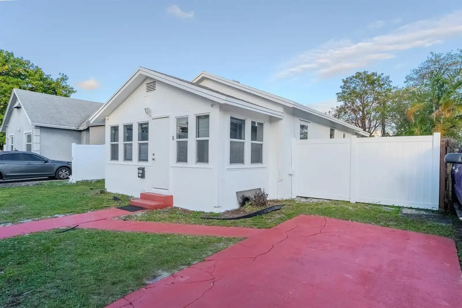 521 S 24th Avenue, Hollywood FL 33020