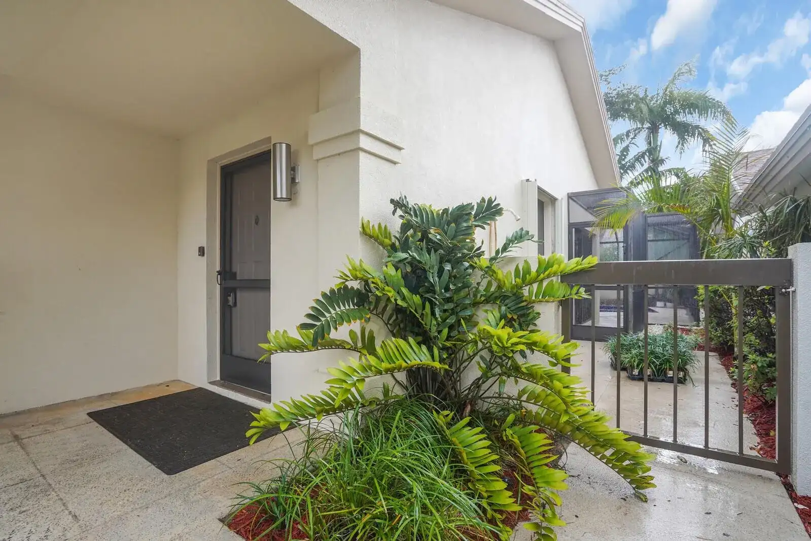 112 INNER HARBOUR Way, Jupiter FL 33477 photo 4