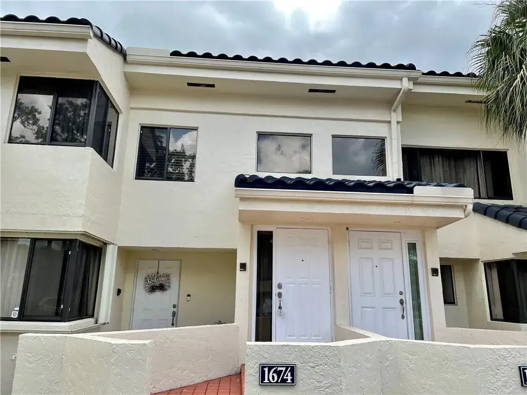 1674 NW 81ST Way # 1674, Plantation FL 33322