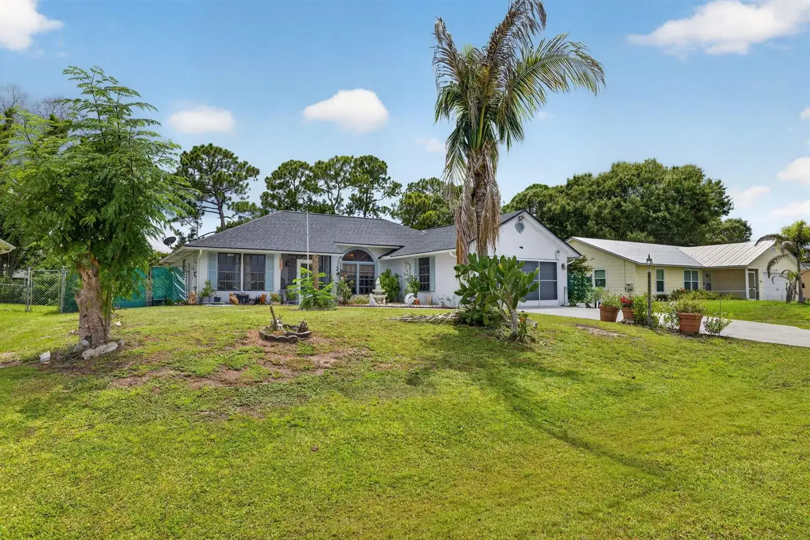 514 NW FERRIS Drive, Port St. Lucie FL 34983 photo 2